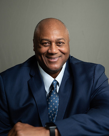 KEVIN JONES HEADSHOTS - SMALL FILE-1010